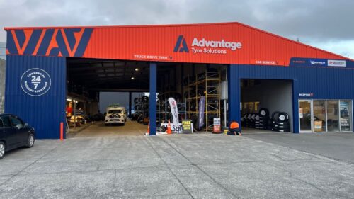 Advantage Sockburn Hero