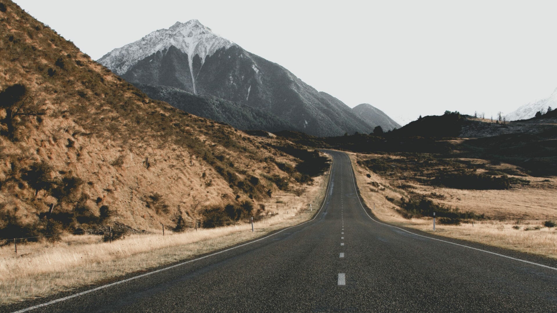 Mountainsinnewzealand