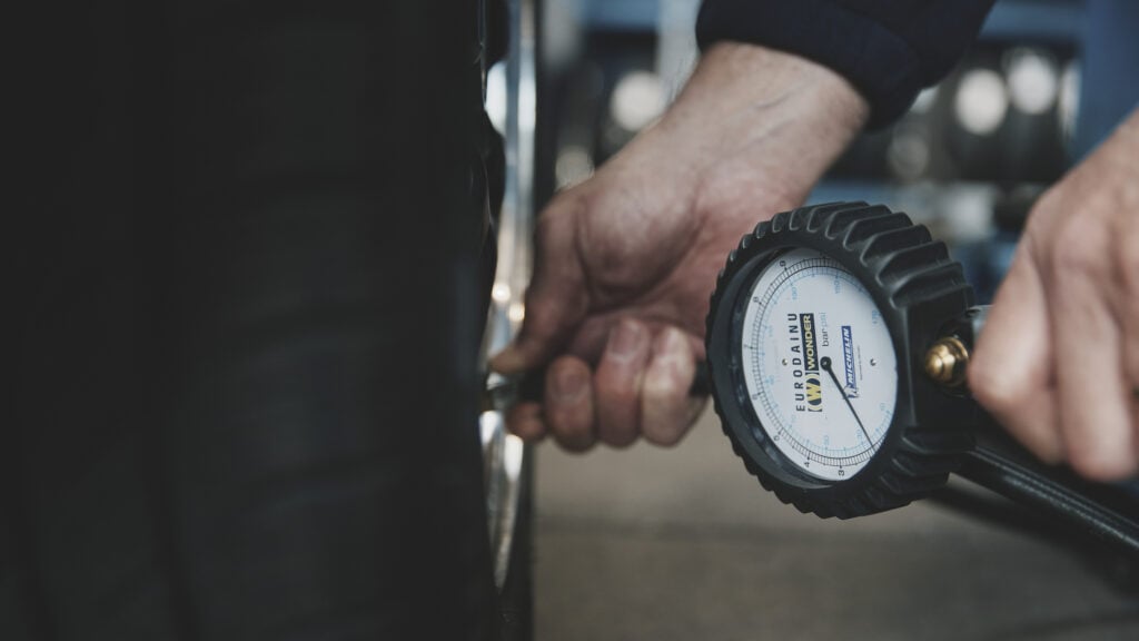 Tyre Pressure Check