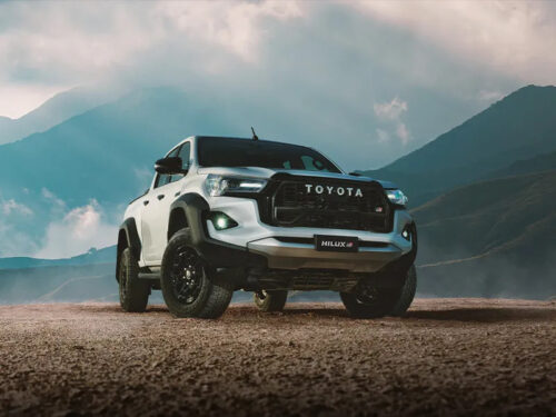 Toyota Hilux Gr 800x600 1