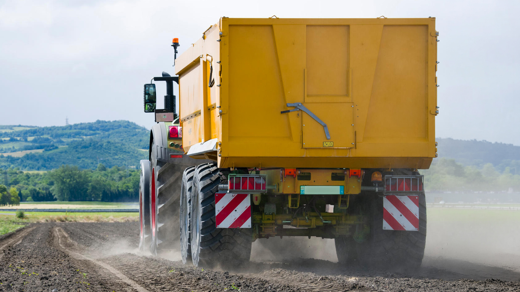 Earthmoving Trailer Tyres